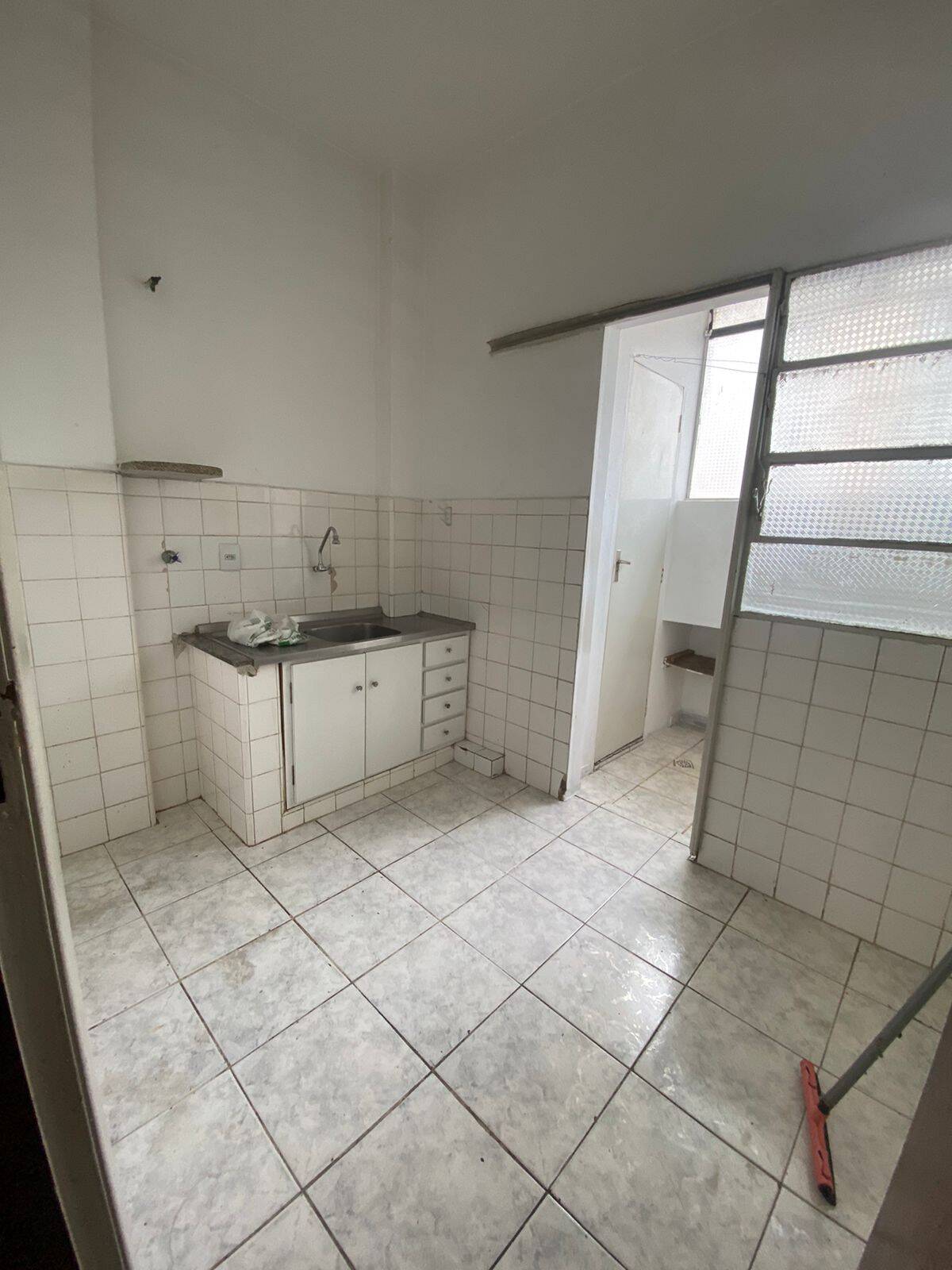 Apartamento à venda com 1 quarto, 45m² - Foto 5