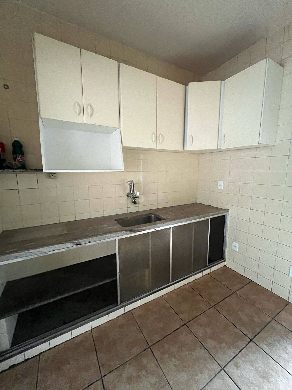 Apartamento para alugar com 3 quartos, 120m² - Foto 7