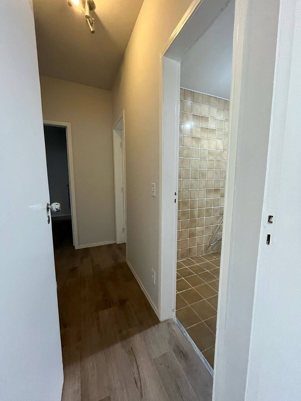 Apartamento para alugar com 3 quartos, 120m² - Foto 13