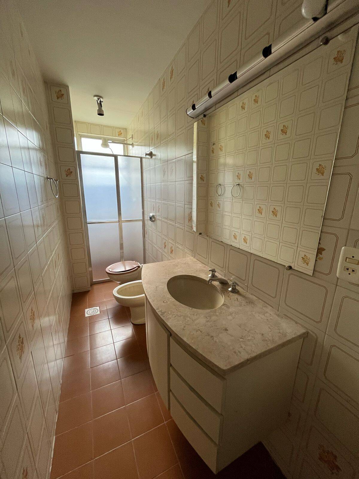 Apartamento para alugar com 3 quartos, 120m² - Foto 24